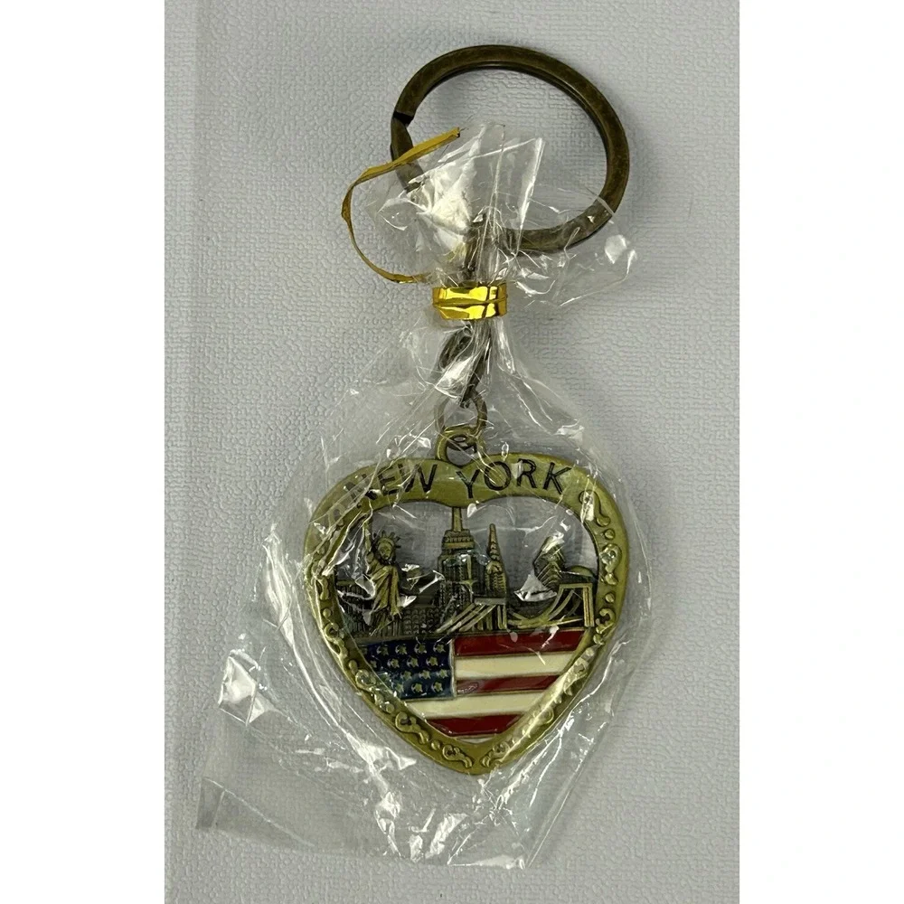 Vintage New York Souvenir Keychains Lot 3 Apple Heart Skyline Statue Liberty